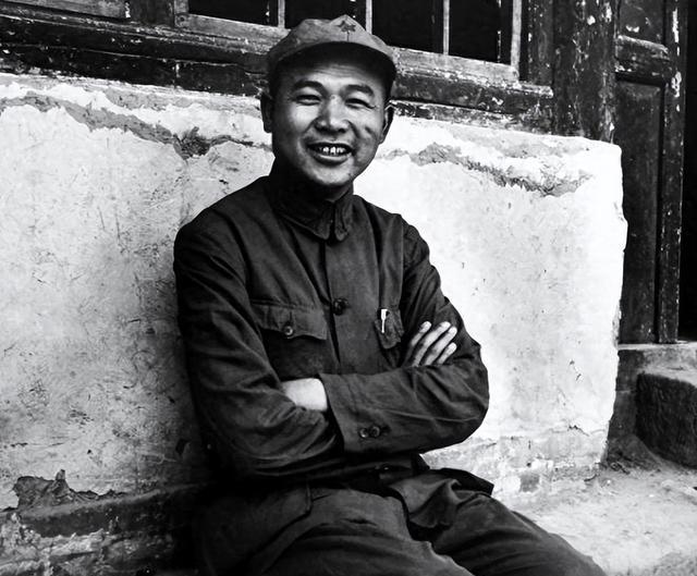 龙珠直播在线观看-1937年八路军6个旅长排座次，陈赓竟然只排第五？榜首那位确实惹不起